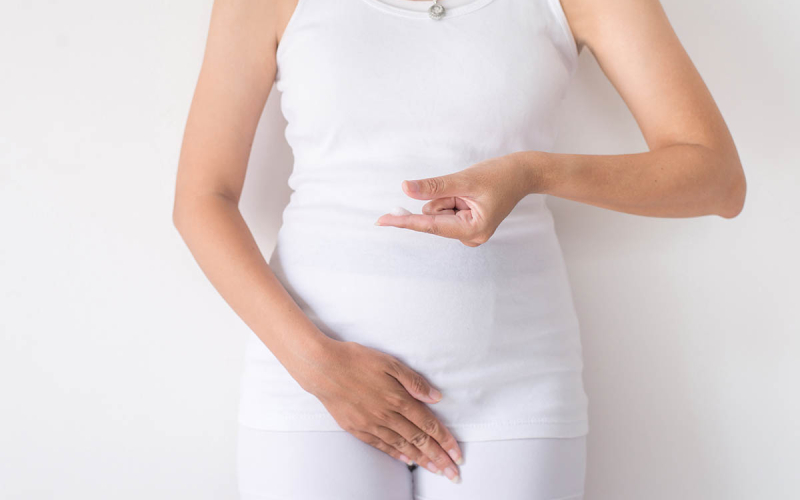 Giải đáp thắc mắc: Ra dịch nhầy màu trắng trong có phải mang thai?